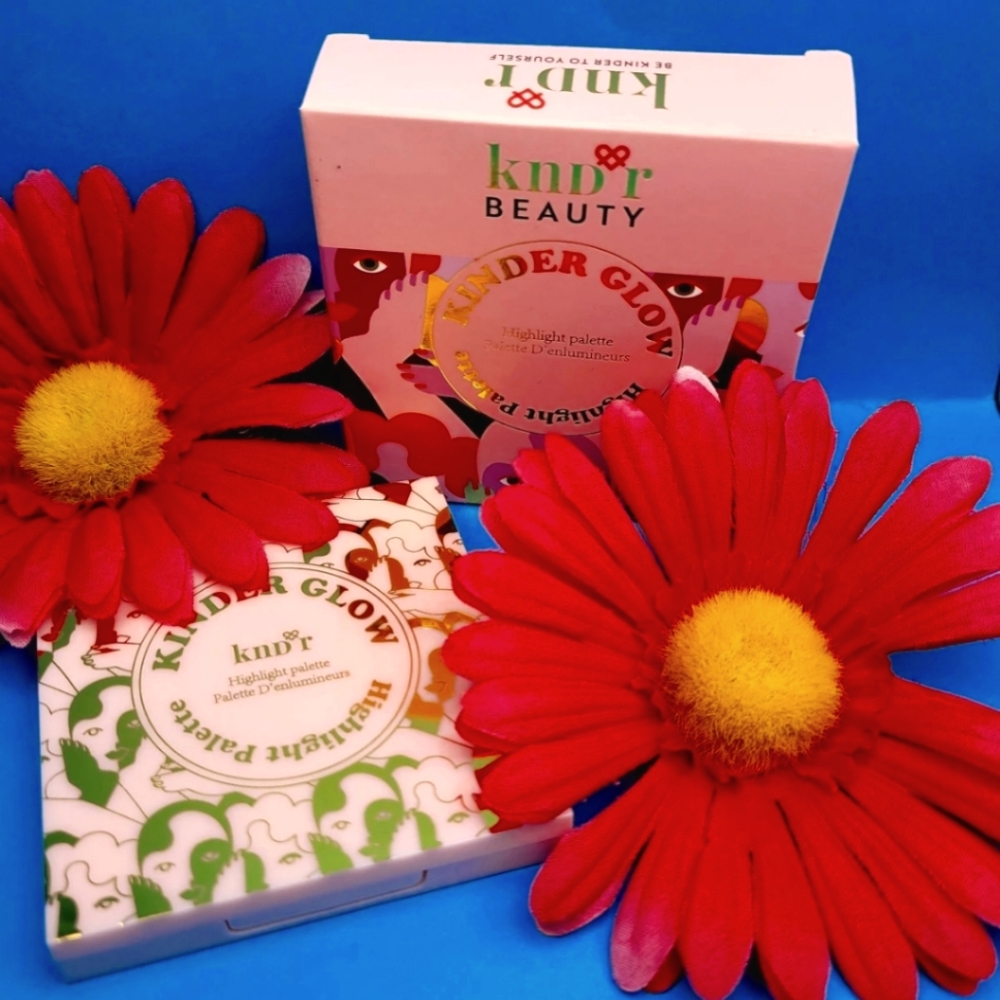 Kinder Glow Highlight Palette